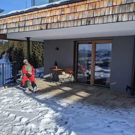 Apartment On Slope,